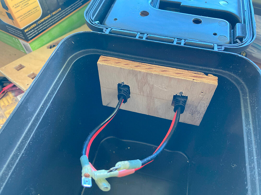 External Plugs (Interior)